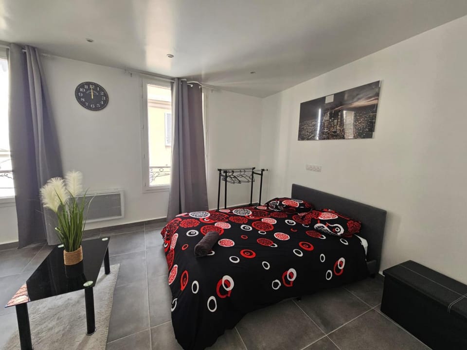 1 Studio Cosy avec WIFI Meulan EN Y Apartment in Île-de-France