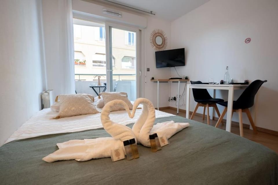 Riquier Station Spot, 5 min from Train & Tramway Apartment in Nice