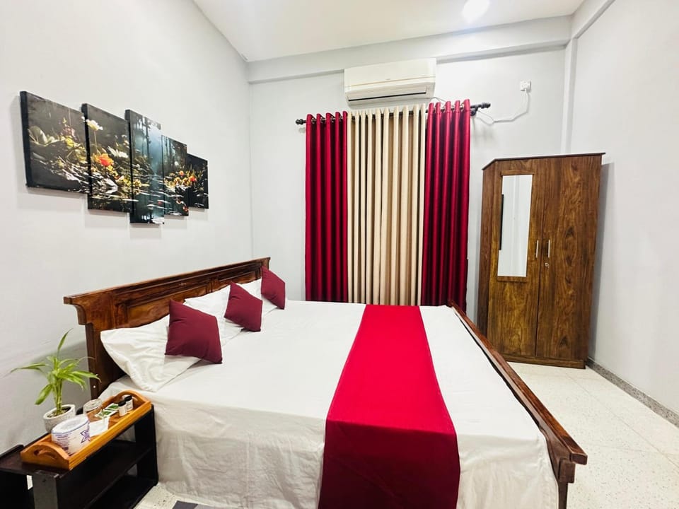 Bed, Bedroom, air conditioner