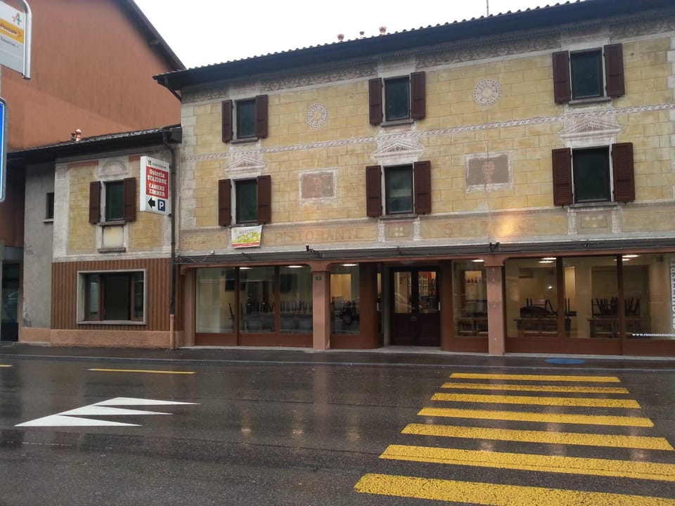 Facade/entrance