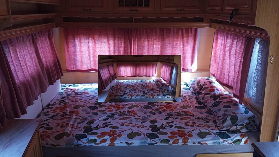 Mobilhome Jaunpass 208 Campground/ 
RV Resort in Fribourg, Switzerland