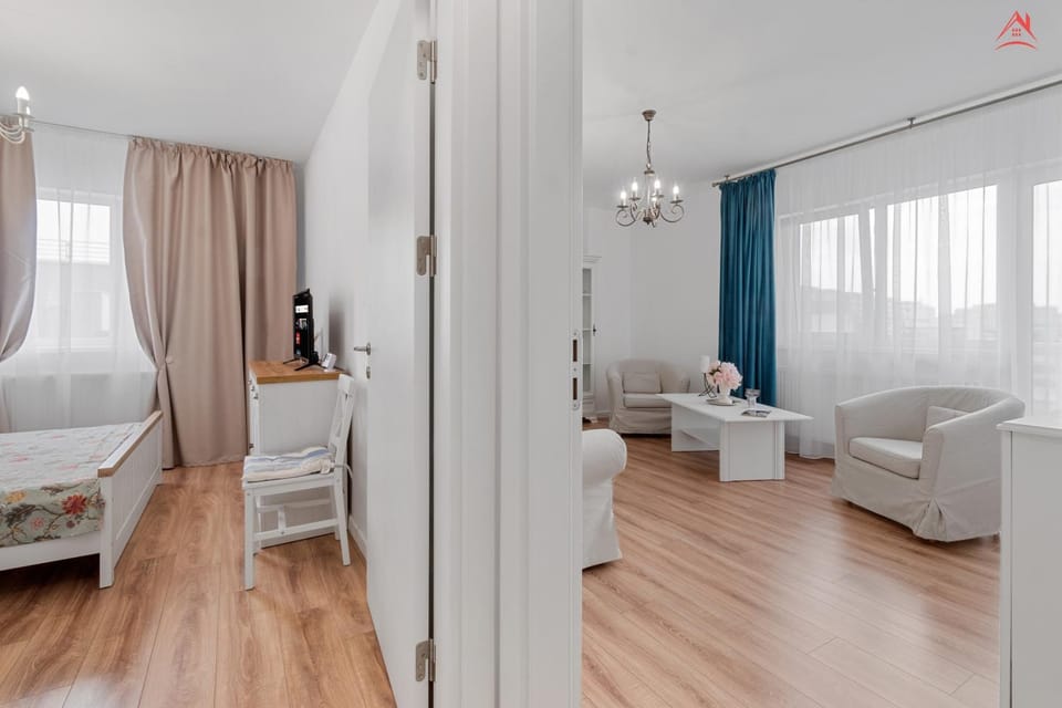 Bed, Living room, Photo of the whole room, Seating area, Bedroom, wardrobe