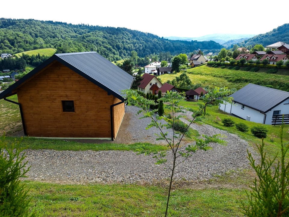 Property building, Day, Natural landscape, Mountain view