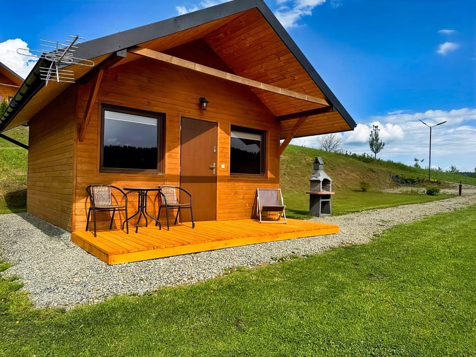 Property building, BBQ facilities, Balcony/Terrace