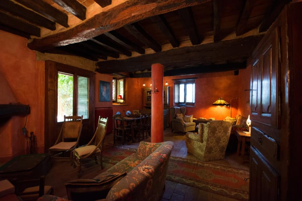Day, Living room