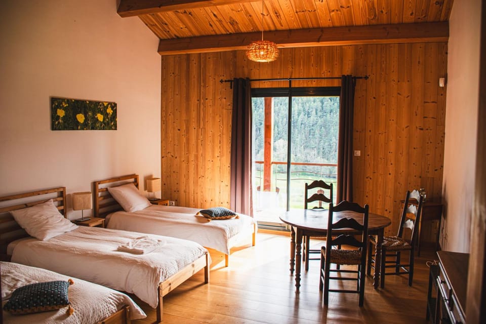 Lodge LES JARDINS D'ESPALADOUS Hotel in Auvergne-Rhône-Alpes