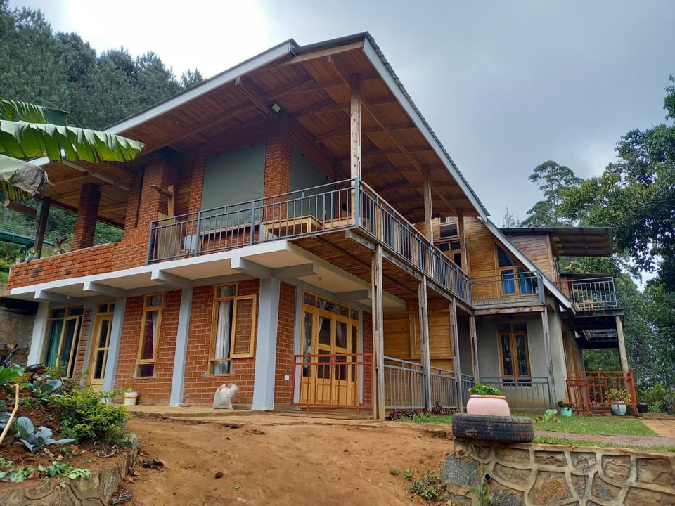 Property building, Day, Garden, Garden view