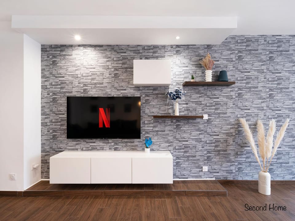Communal lounge/ TV room, TV and multimedia
