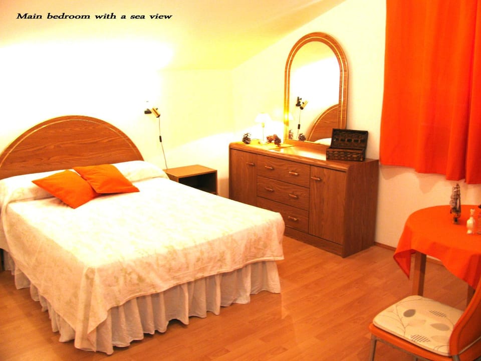 Bedroom, Sea view