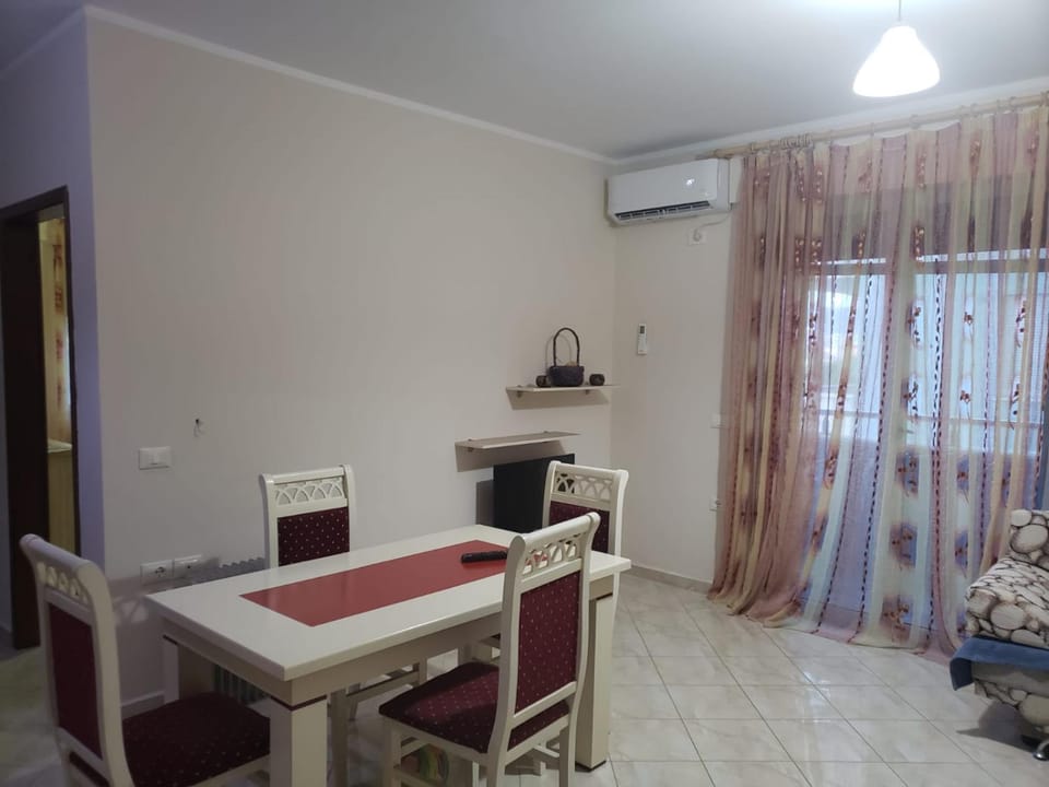 Beach House Apartment in Vlorë