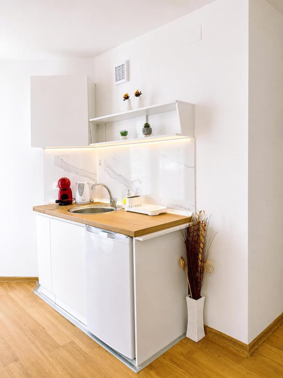 Coffee/tea facilities, Kitchen or kitchenette