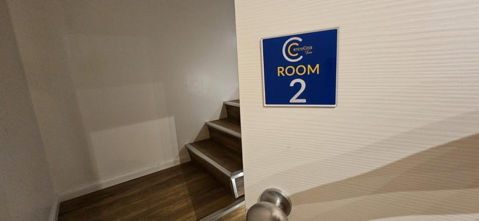 Text overlay, Facility for disabled guests