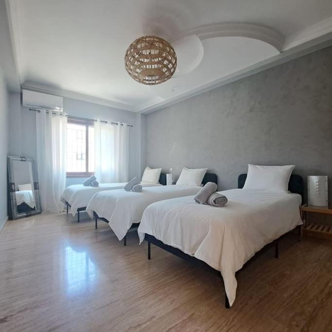 Rooftop - Vue mer - Plage - TGV Apartment in Tangier