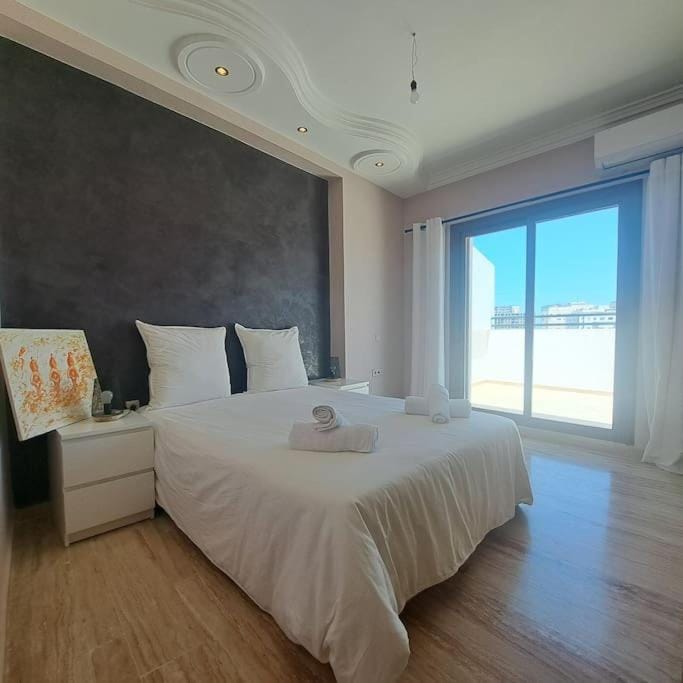 Rooftop - Vue mer - Plage - TGV Apartment in Tangier
