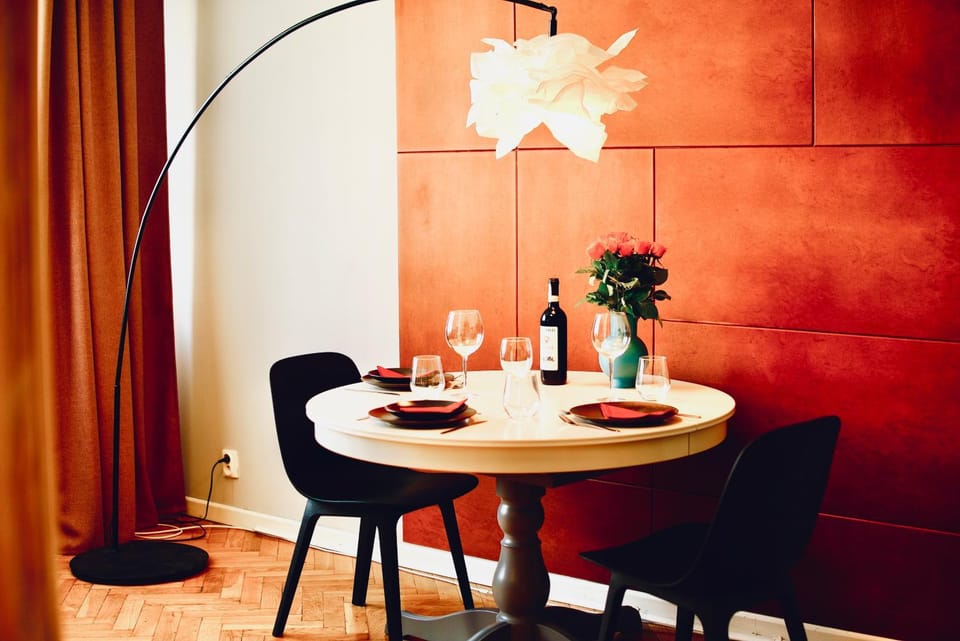 Living room, Seating area, Dining area