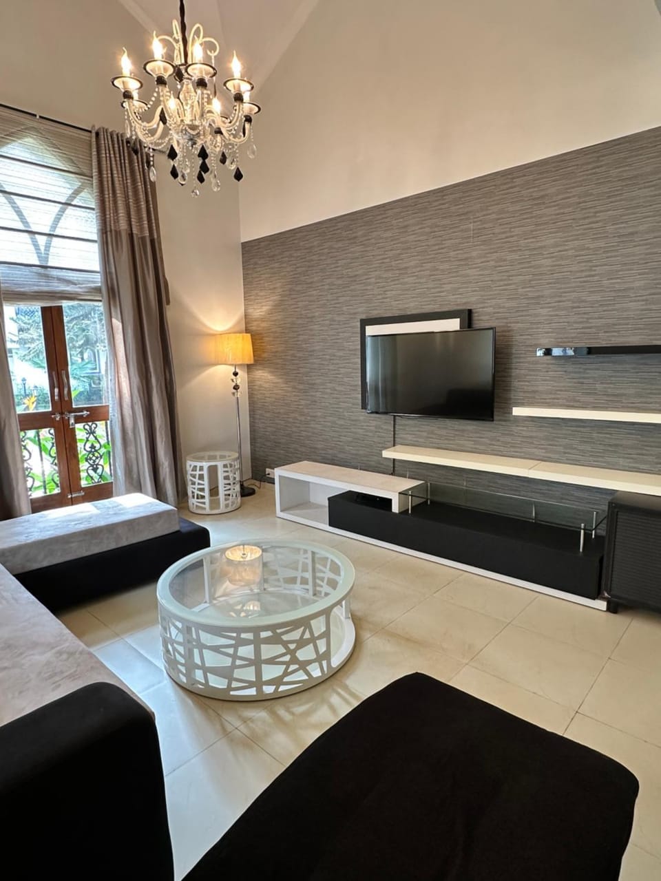 Communal lounge/ TV room, Photo of the whole room, Seating area