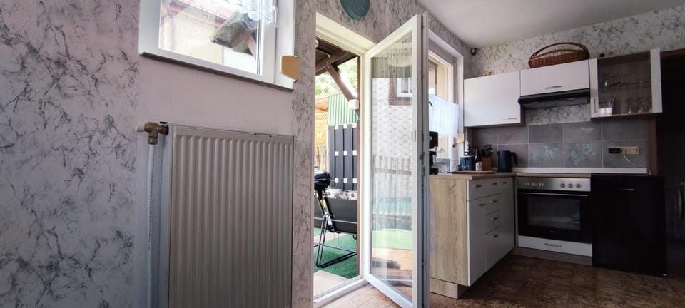 Balcony/Terrace, heating, kitchen