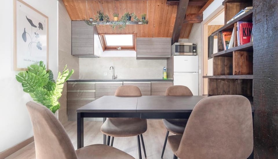 Ático Canfranc alquiler larga estancia Apartment in Aragon