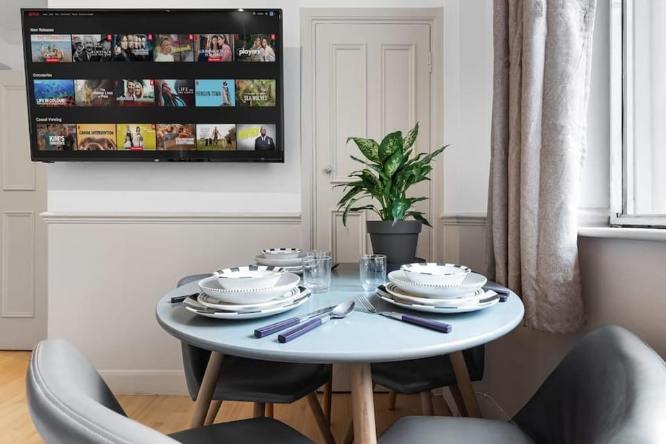 Brand New 3 Bedroom flat in Central London Apartment in London Borough of Camden