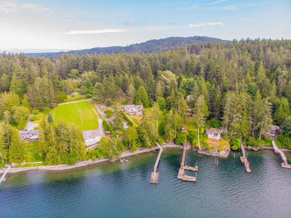 Nearby landmark, Natural landscape, Bird's eye view, Mountain view, Sea view