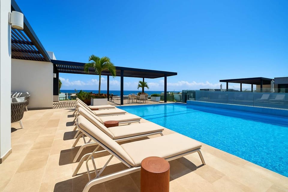 Natural landscape, Pool view, Sea view, Swimming pool, sunbed