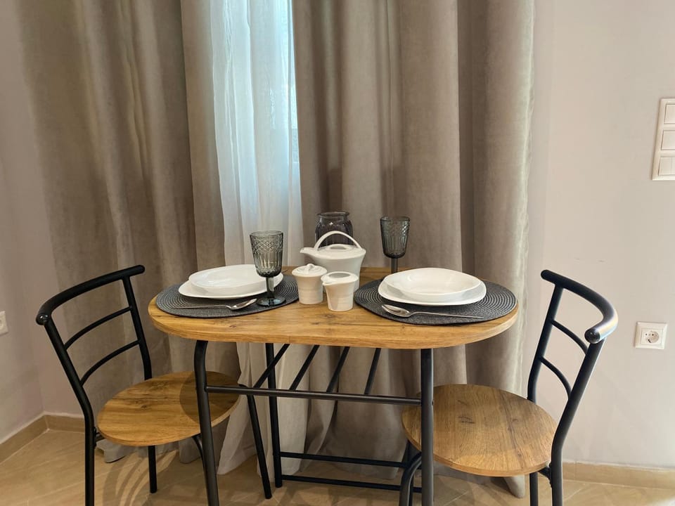 Central Studios Kalalamata Deluxe Apartment in Messenia