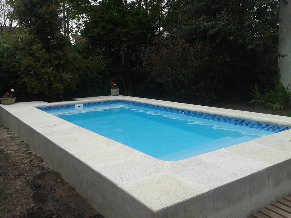 Swimming pool, Swimming pool