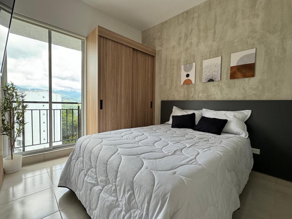 Bed, Balcony/Terrace, Photo of the whole room, Bedroom