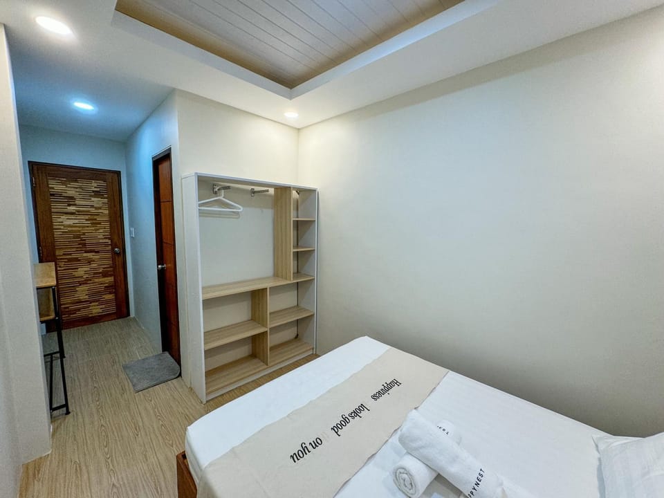 Bed, Photo of the whole room, Bedroom, towels, wardrobe