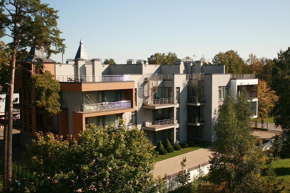 Property building, Facade/entrance