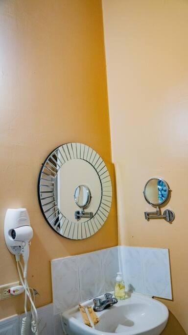 Serene Artistry - Secure 1-BR Haven in Ocho Rios Jamaica Apartment in St. Ann Parish