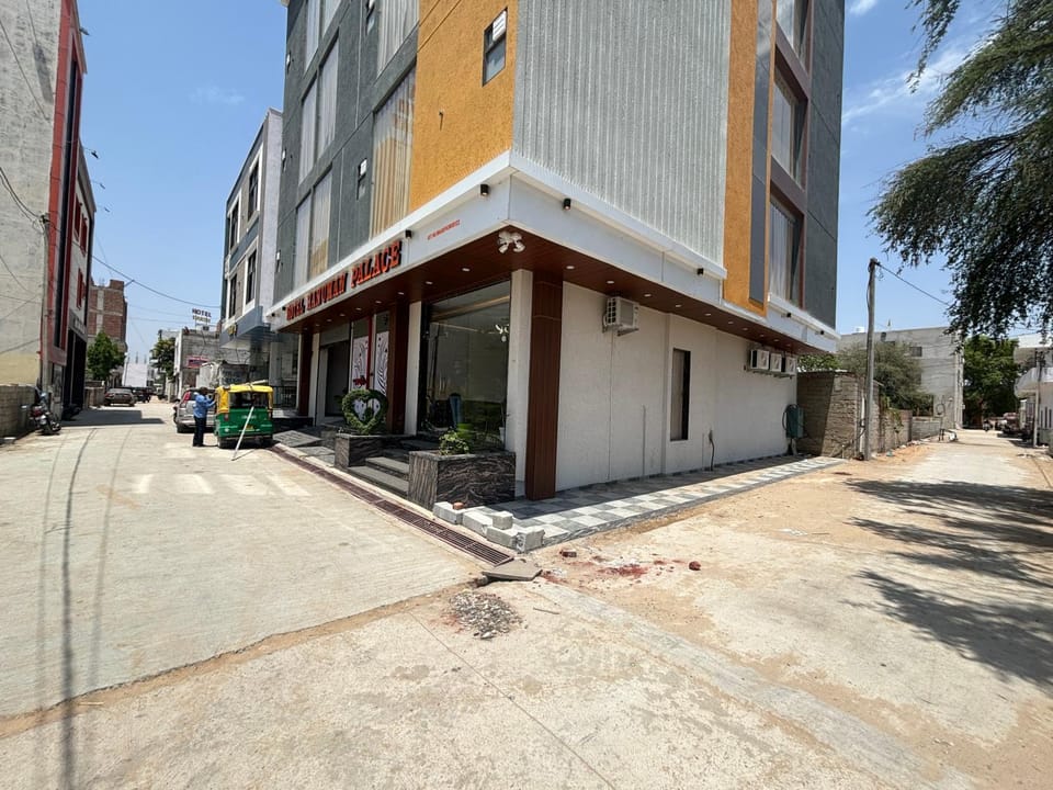 Property building, Street view, Parking