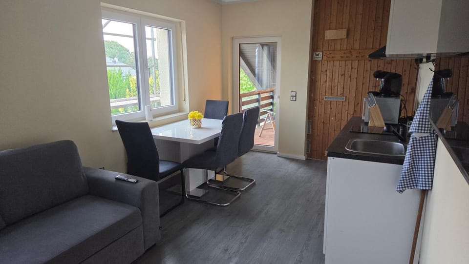 Kitchen or kitchenette, Living room, Dining area