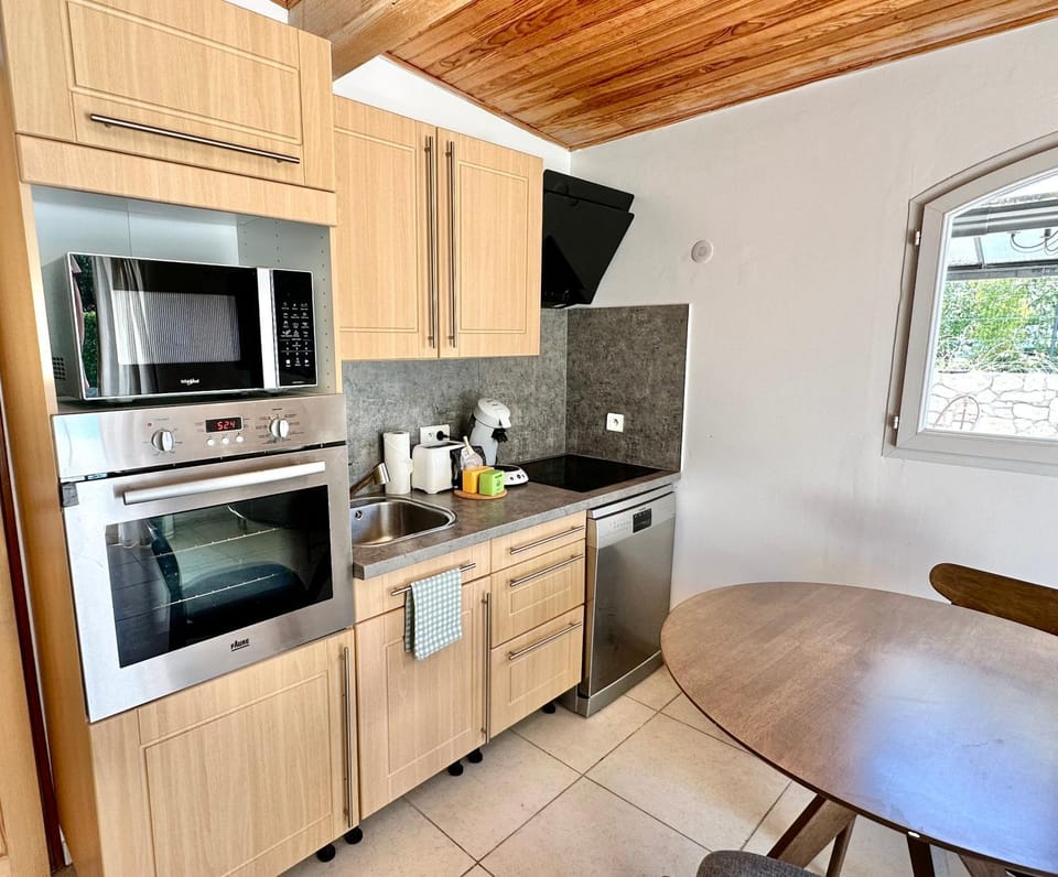 Magnifique studio, piscine, parking Nice Apartment in Nice