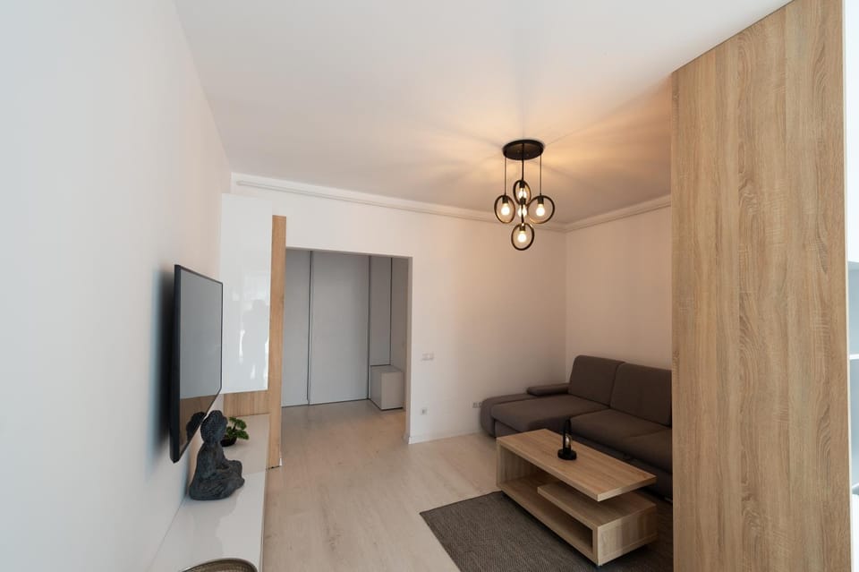 Marble Central Residence Apartment in Romania