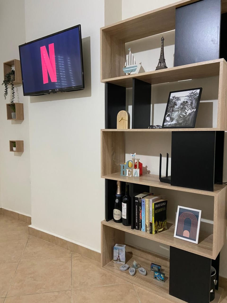 Communal lounge/ TV room, Library, TV and multimedia, Evening entertainment