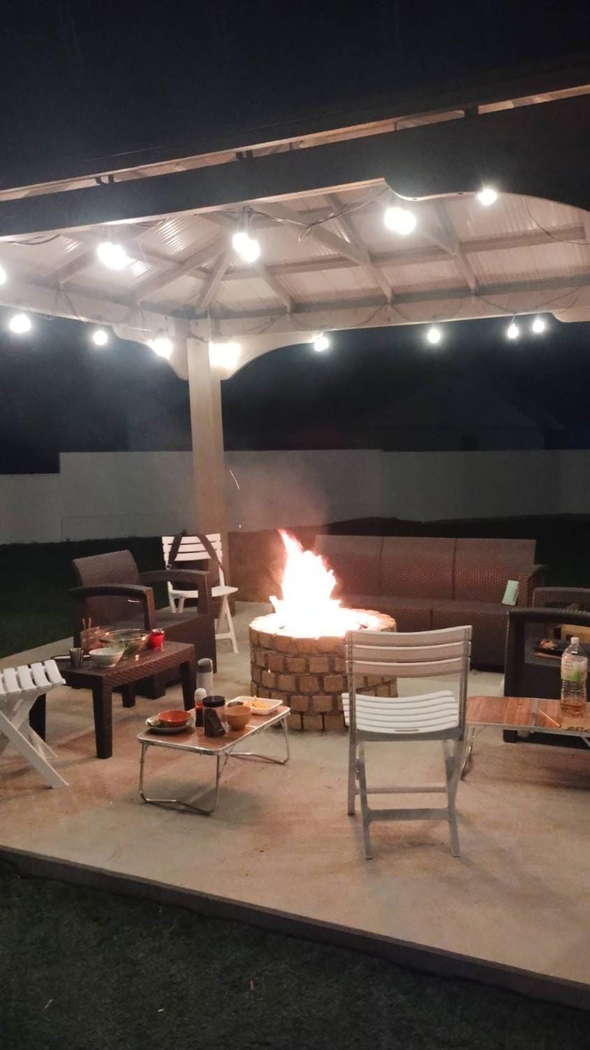 Patio, BBQ facilities