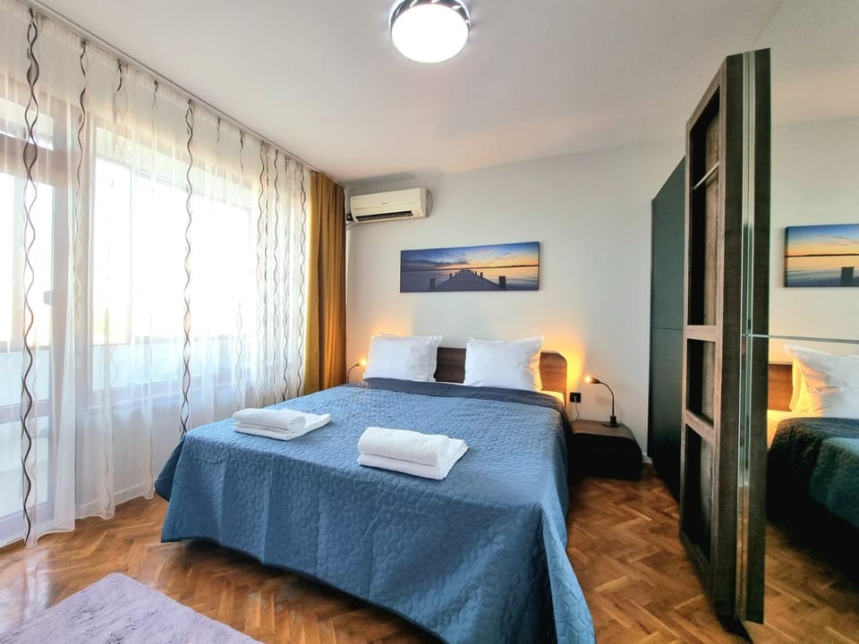 Apartment Sunrise - 2 Bedrooms to the Sea Apartment in Burgas