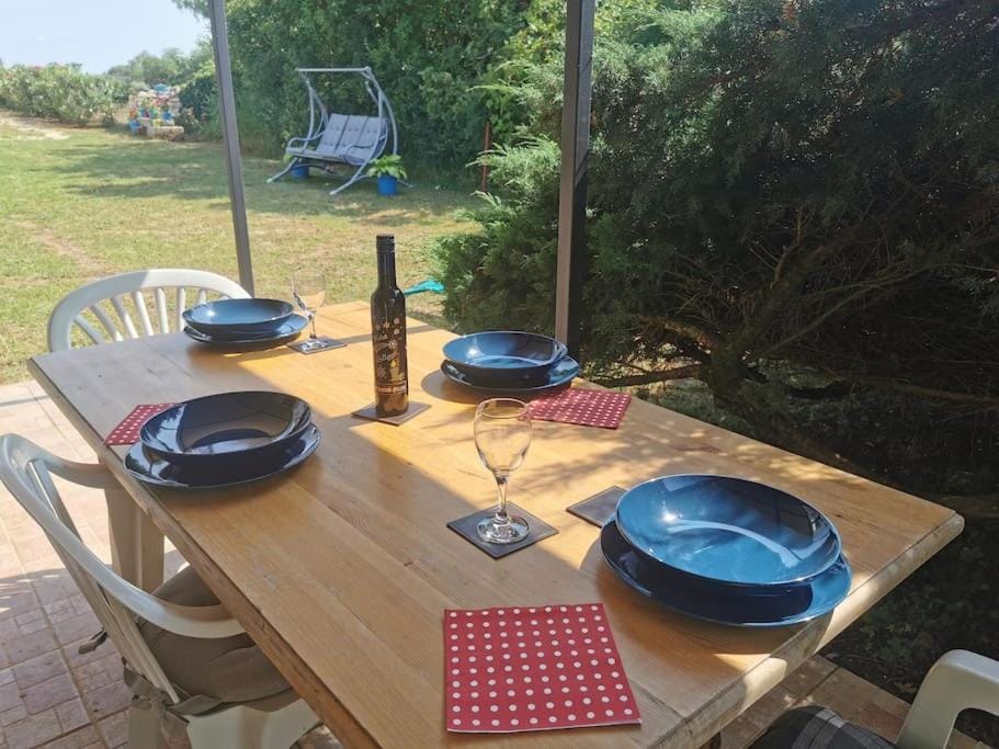 Balcony/Terrace, Food and drinks, Dining area, Garden view