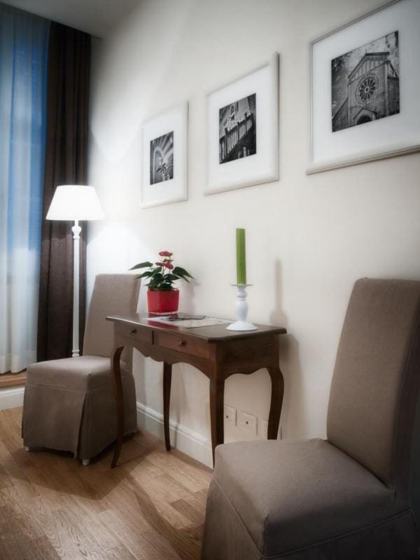 Seating area
