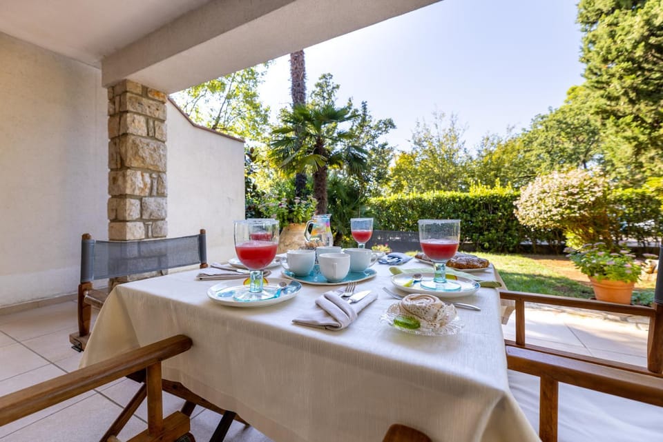Patio, Garden