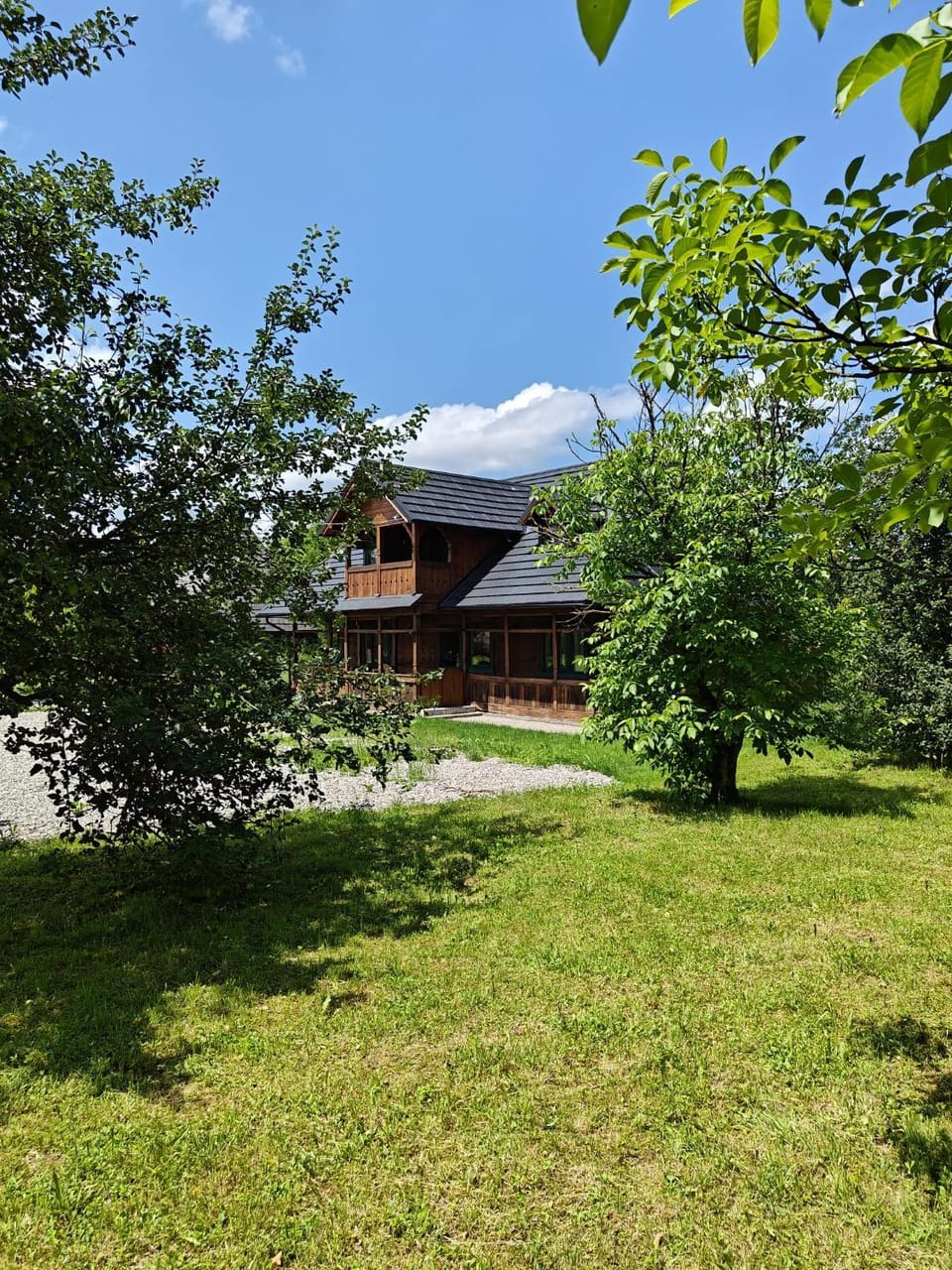 Căsuța din Zăvoaie House in Romania