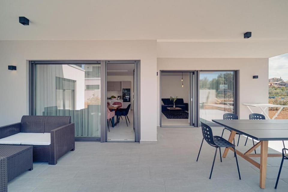 Patio, Day, View (from property/room), Balcony/Terrace, Balcony/Terrace, Seating area, Evening entertainment