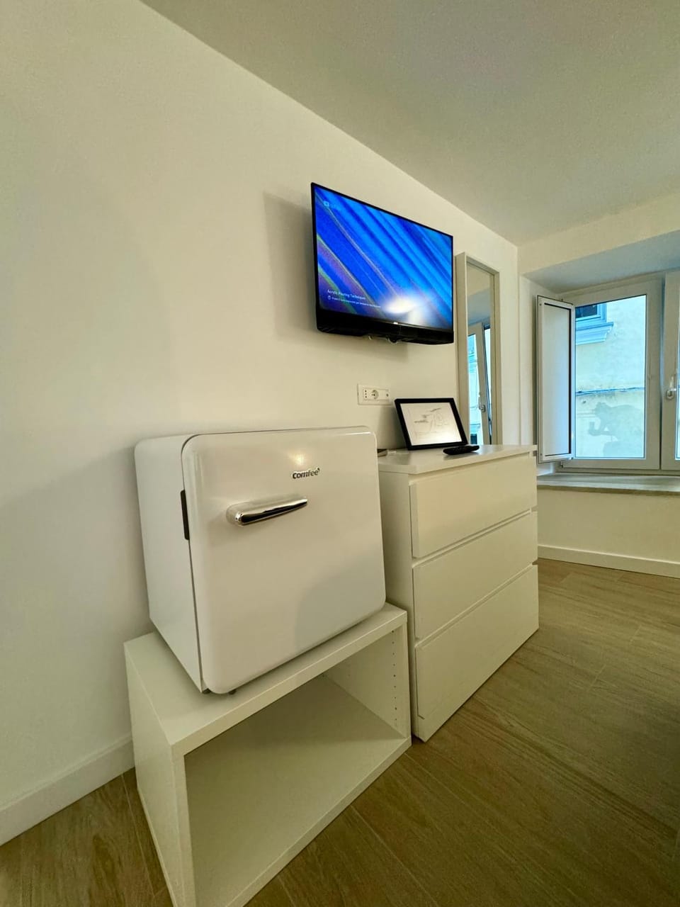 TV and multimedia, minibar