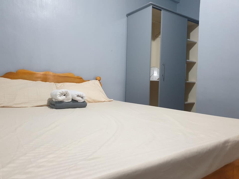 Caleb-Spacious 1BRH for Backpackers Place WiFi Apartment in Calabarzon