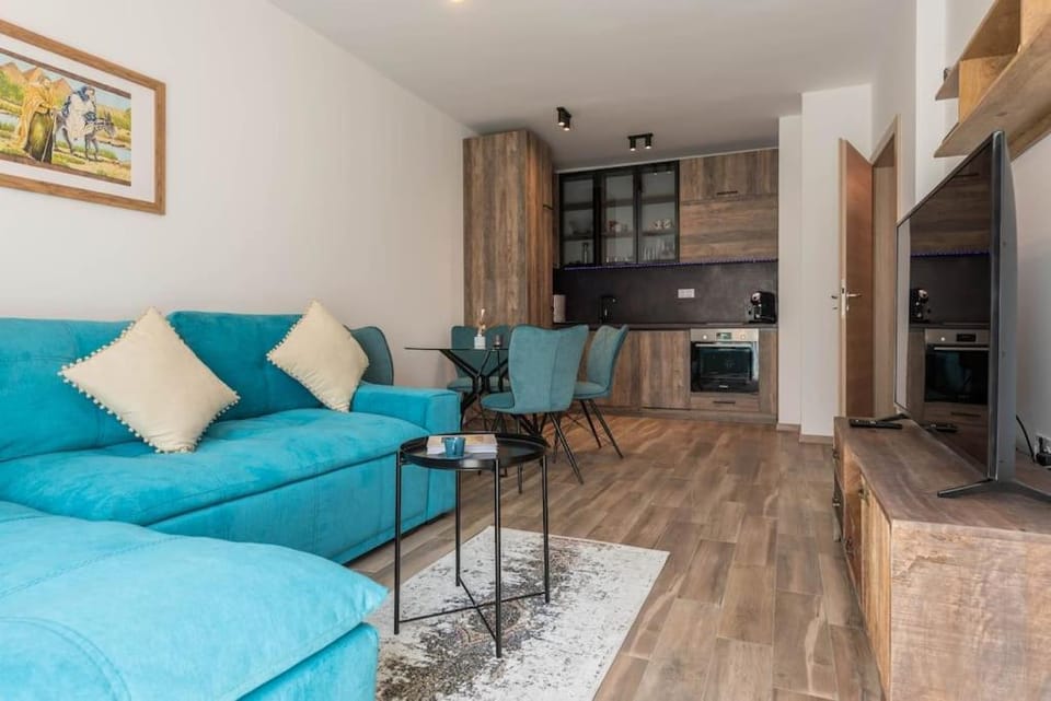 Kitchen or kitchenette, Living room, Seating area, Dining area, oven, stove
