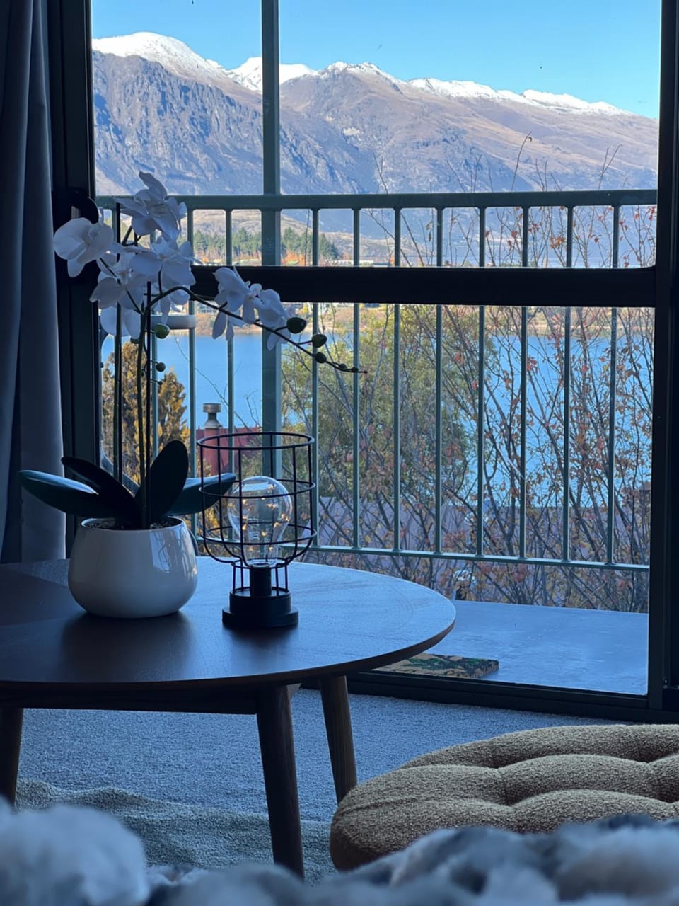 View (from property/room), Lake view, Mountain view