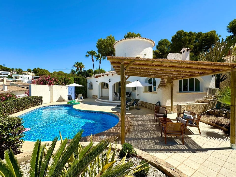 3 Bedroom villa, walking distance to Moraira Villa in Marina Alta