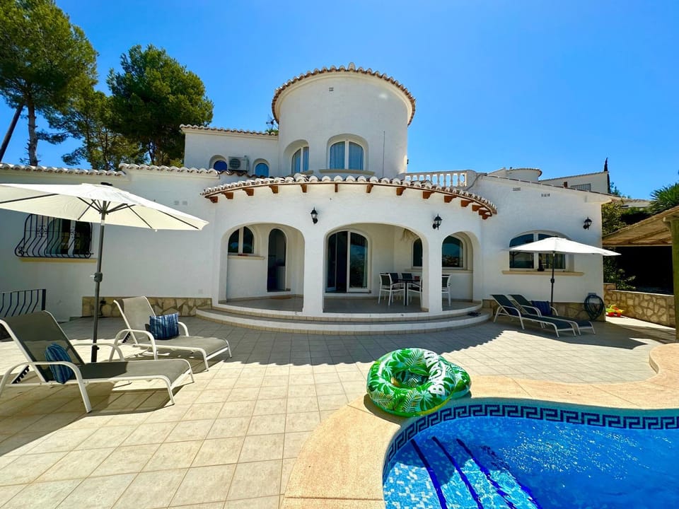 3 Bedroom villa, walking distance to Moraira Villa in Marina Alta