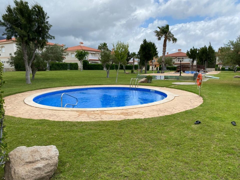 Garden, Swimming pool